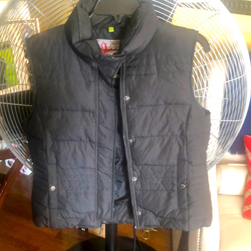 Izod vest worn once